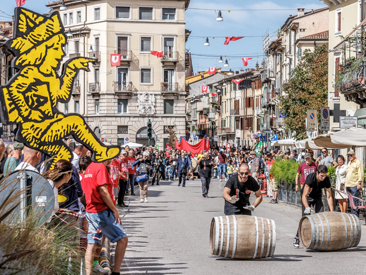 Tocati il Festival dei Giochi in Strada