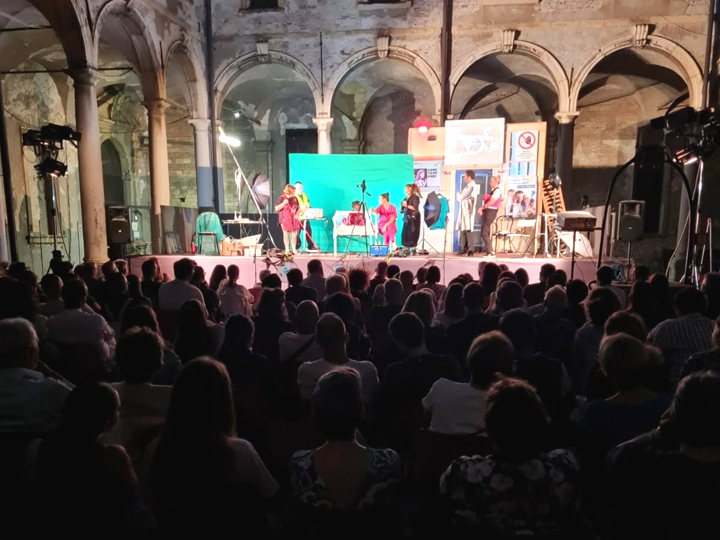 Teatro nei Cortili