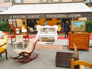 MERCATINO DELL'ANTIQUARIATO villafranca