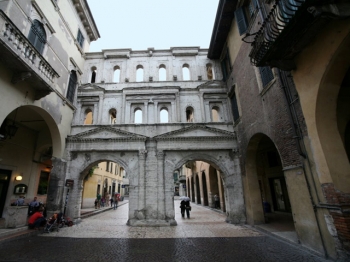 PORTA BORSARI verona