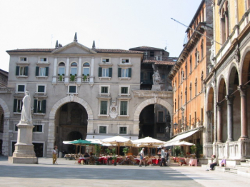 PIAZZA DEI SIGNORI verona