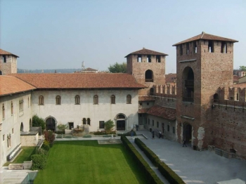 CASTELVECCHIO verona