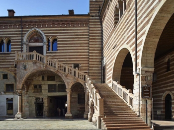 PALAZZO DELLA RAGIONE verona