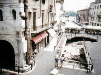 PORTA DEI LEONI verona