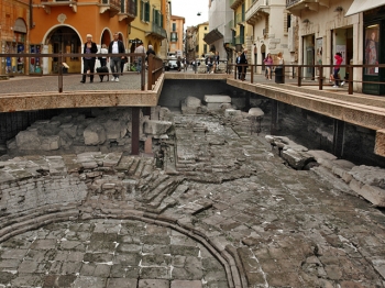 PORTA DEI LEONI verona