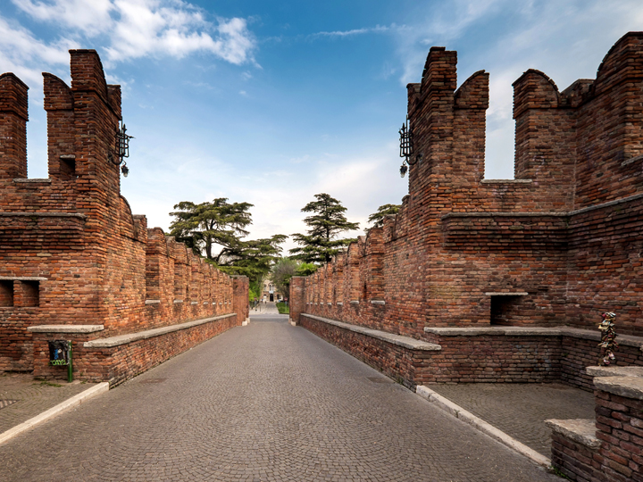 Ponte Scaligero di Castelvecchio verona